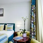 Hotel Le Phenix 4*