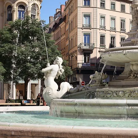 Le Phenix Otel 4*