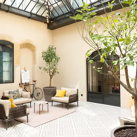 Otel Le Phenix 4*