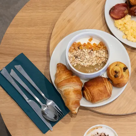 Le Phénix Hotel 4*